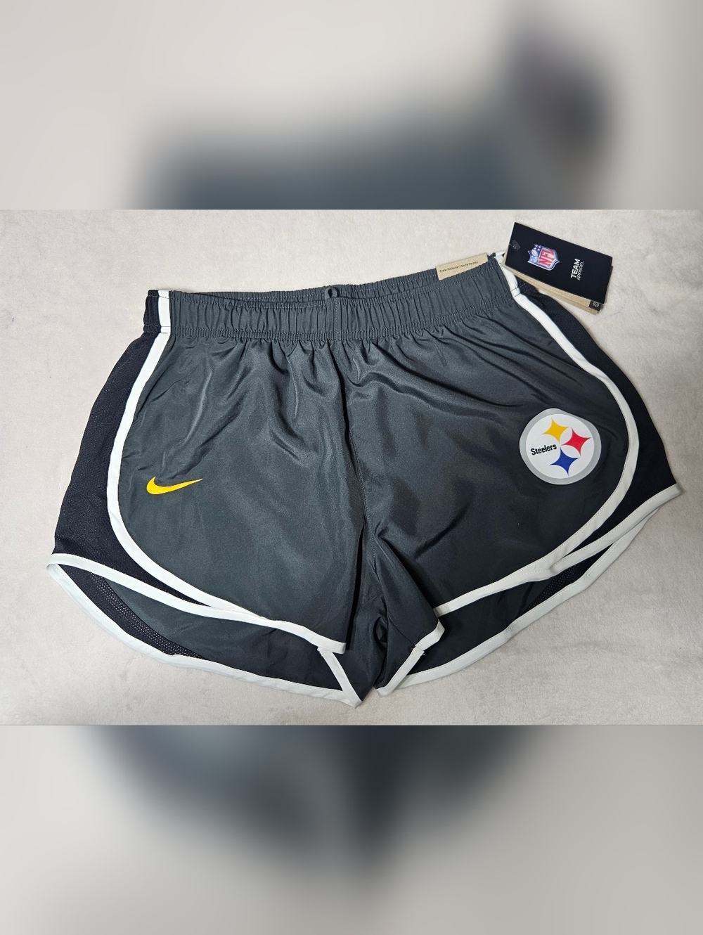 Nike Women's Charcoal Pittsburgh Steelers Logo Performance Tempo Shorts